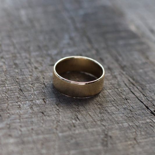 Wide yellow gold band