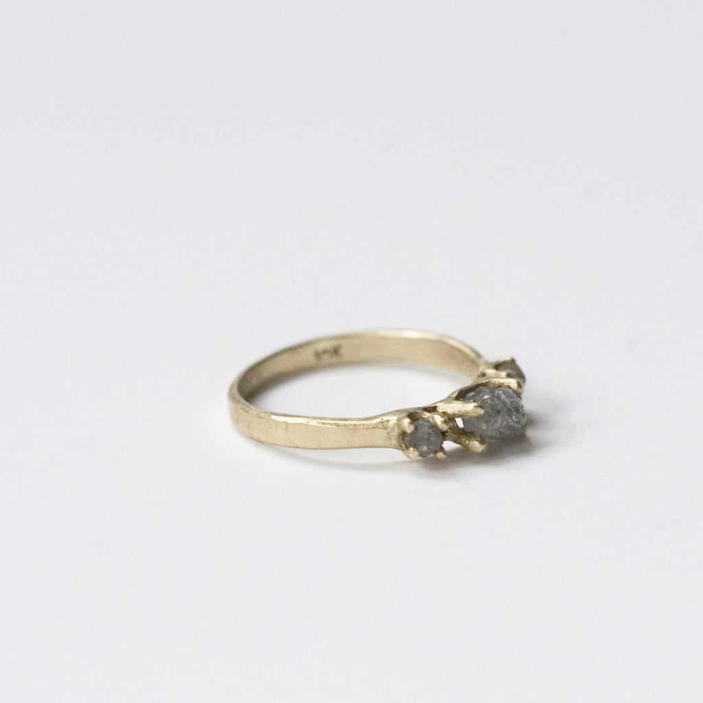 UNCUT DIAMOND & SAPPHIRE RING {10K YELLOW GOLD}