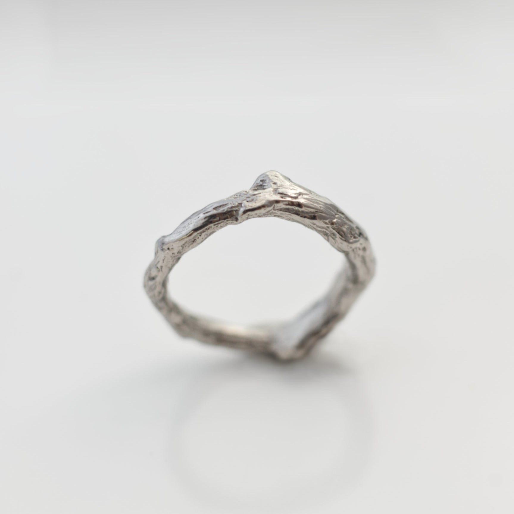 Thick branch ring