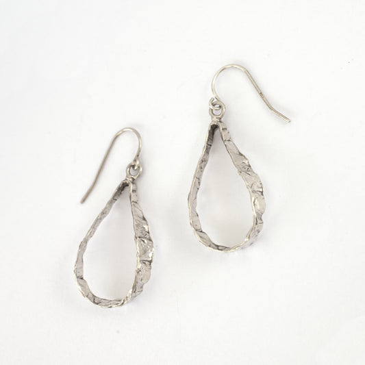 SMALL TEARDROP IMPRINTED HOOPS silver