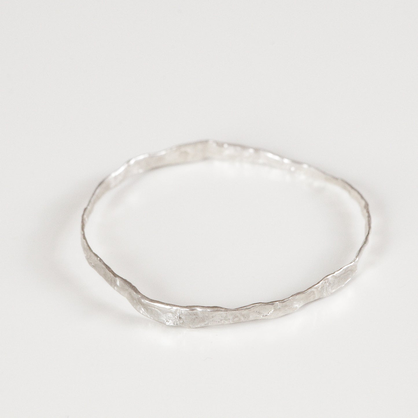 IMPRINTED BANGLE {silver}